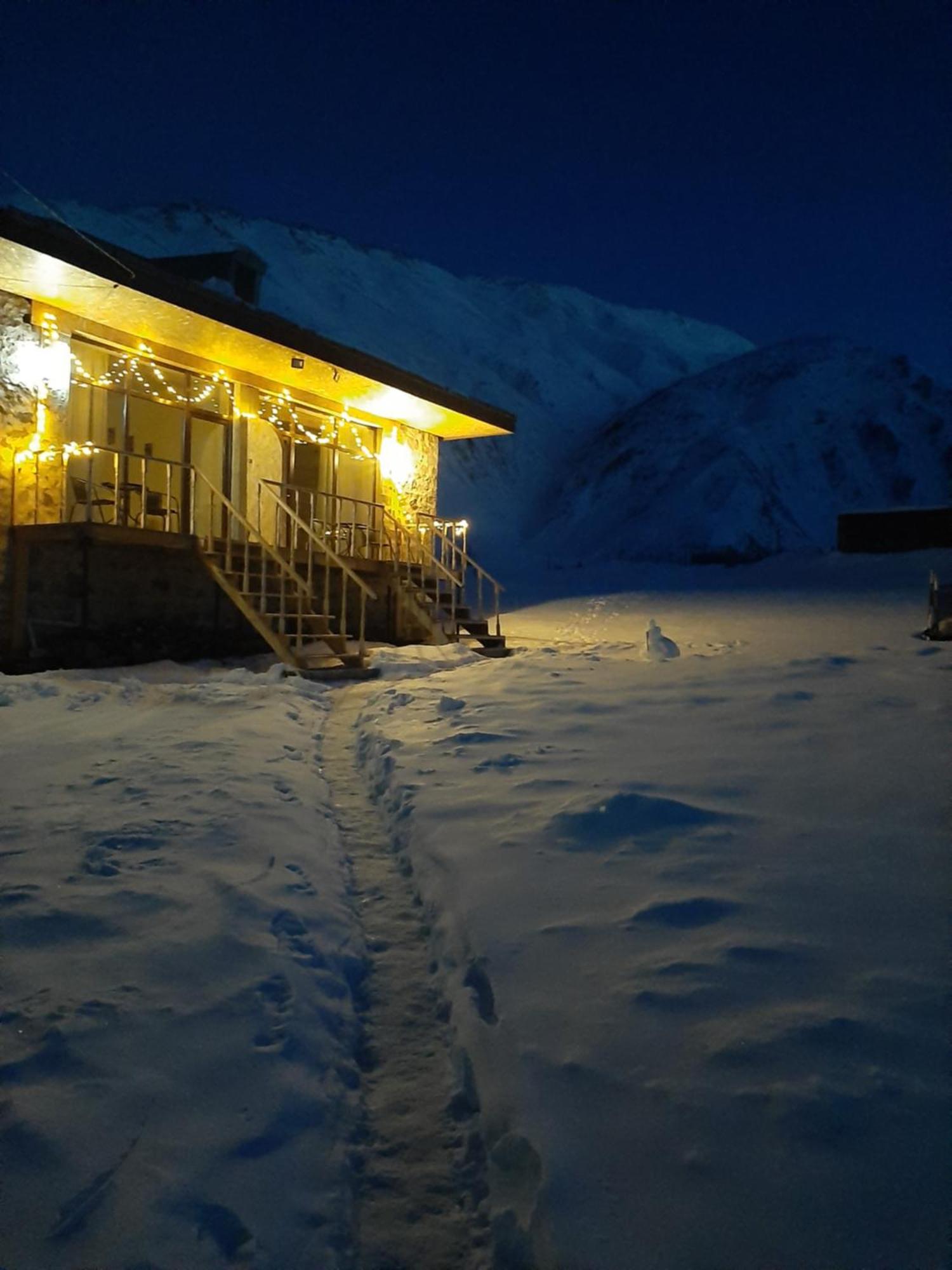 Terkhena Hotel Казбеги Екстериор снимка